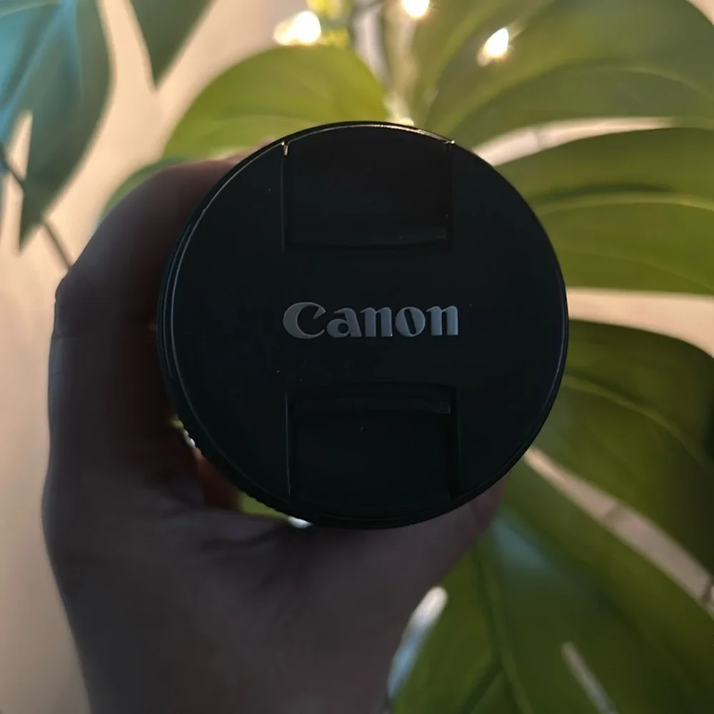 Canon 70-300 mm lens (EF) 1:4-5.6 III